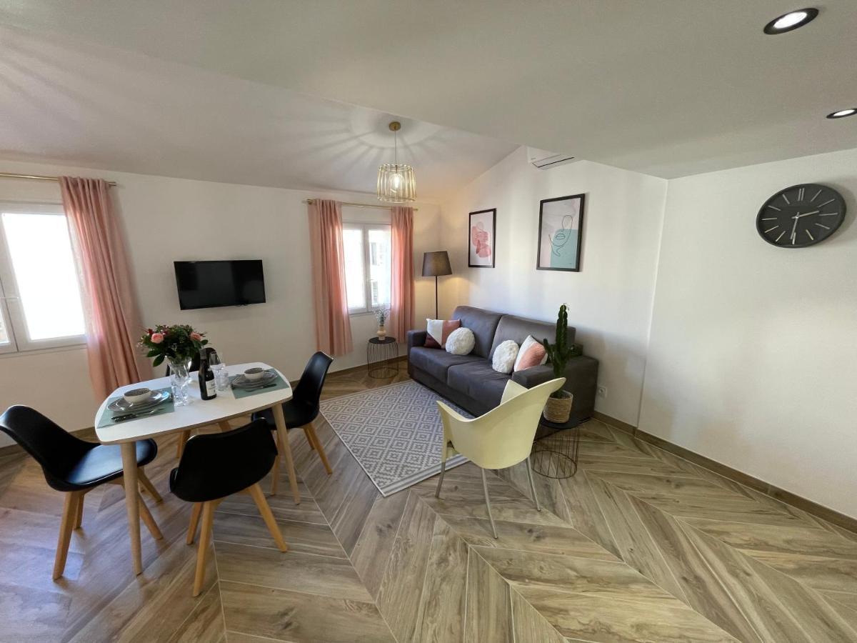Nice Renting - Massena - Loft - Heart Of Vieil Antibes - The Market With Sea View Exterior photo