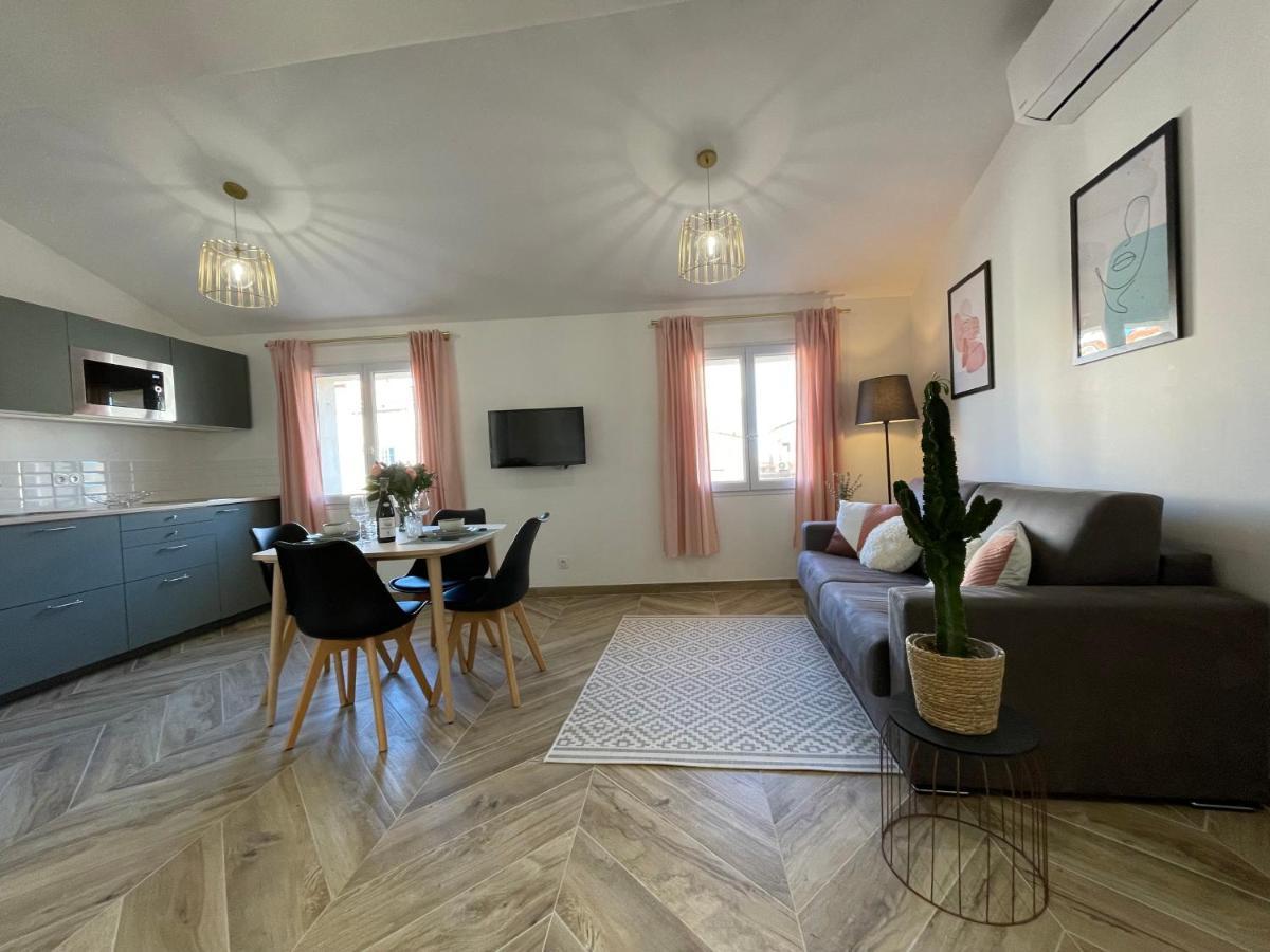 Nice Renting - Massena - Loft - Heart Of Vieil Antibes - The Market With Sea View Exterior photo